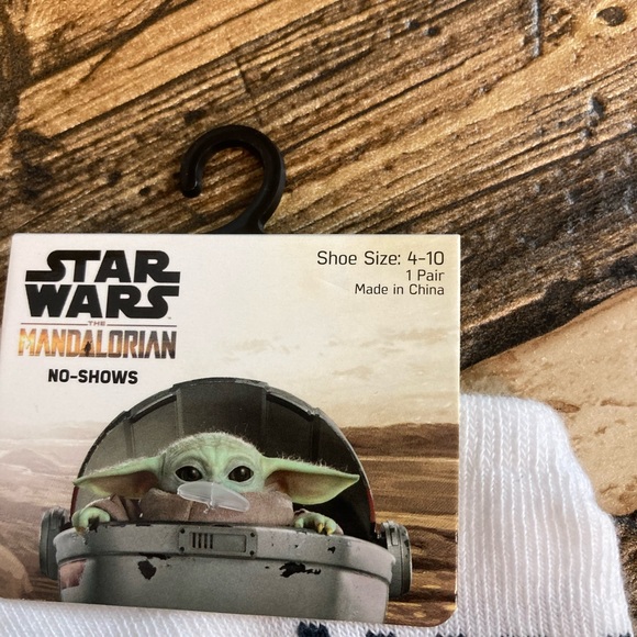 Star Wars Mandalorian no show socks - Picture 3 of 3